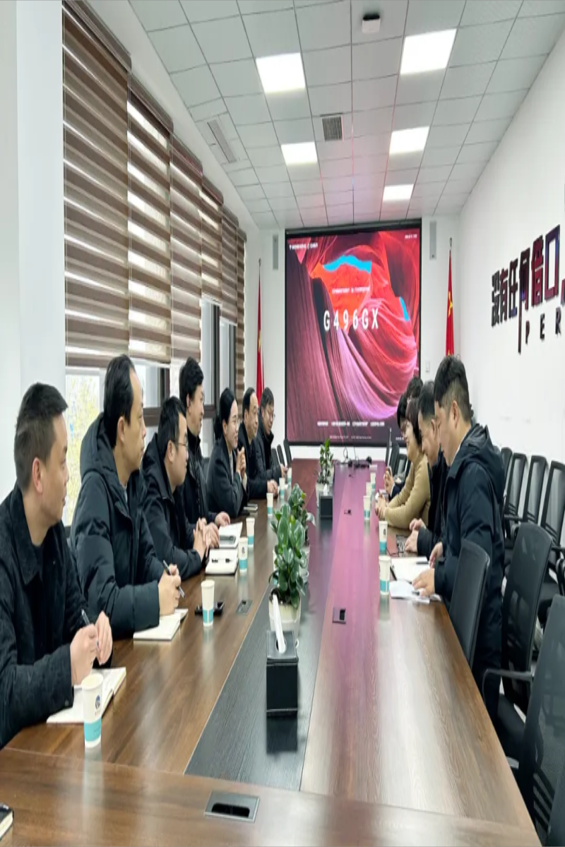 昭通高速主要领导到凤凰广场项目调研指导