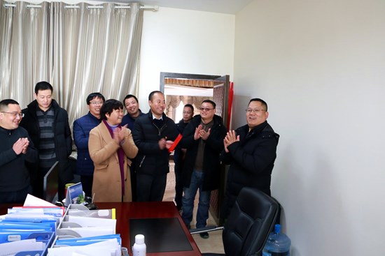 IMG_7735.jpg IMG_7735.jpg