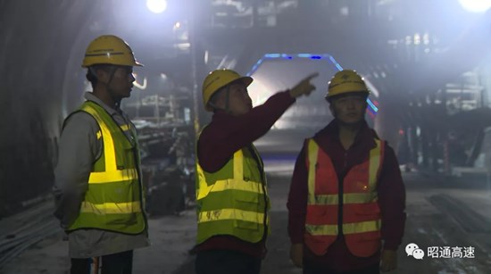 640.webp (19).jpg 640.webp (19).jpg