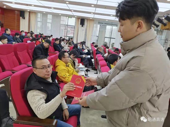 640.webp (67).jpg 640.webp (67).jpg