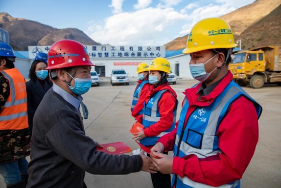 640.webp (20).jpg 640.webp (20).jpg